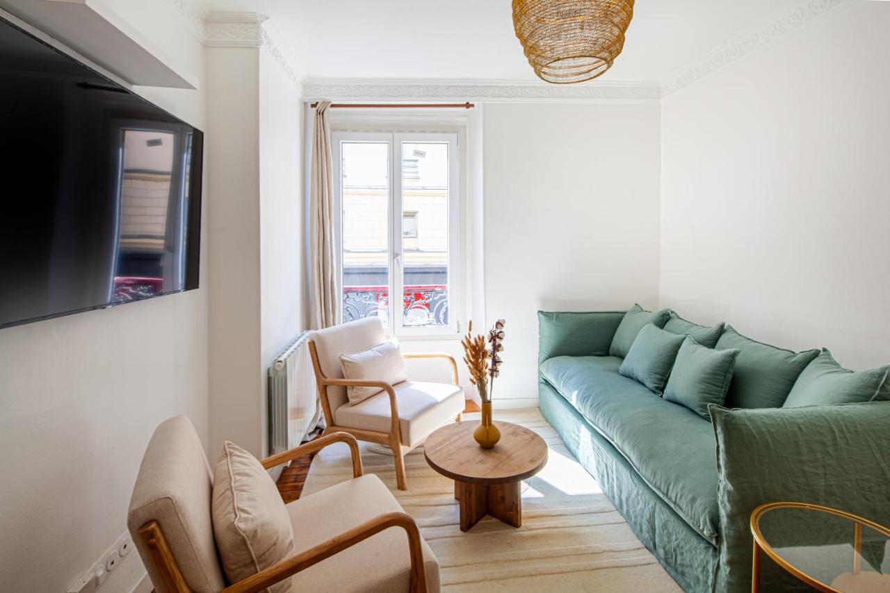 Apartmán Eiffel Tower Rue Cler Paříž Exteriér fotografie